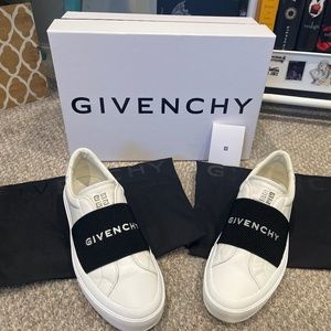 Givenchy City Sport Sneakers